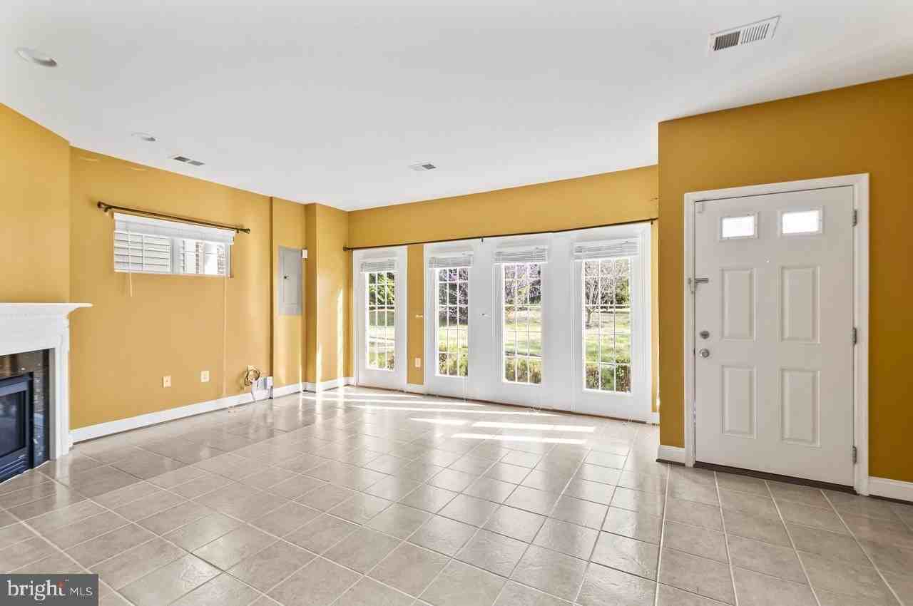 16947 Chesley Pl - Photo 7 of 36