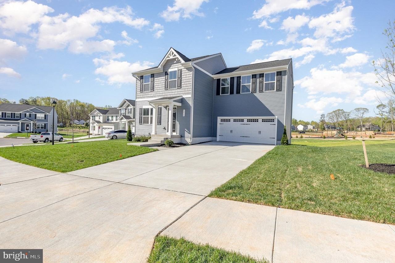 6210 Farrier Way - Photo 3 of 29