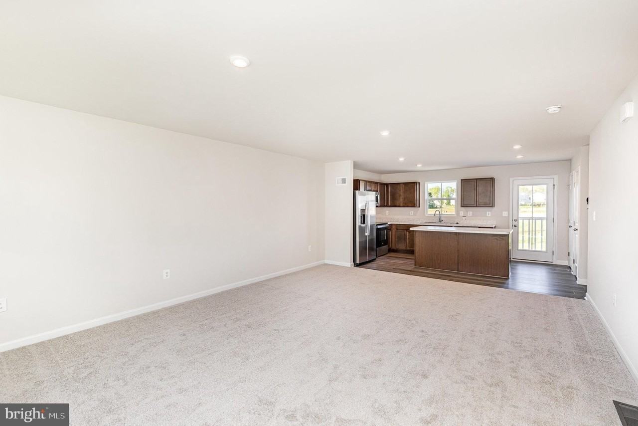 6210 Farrier Way - Photo 5 of 29