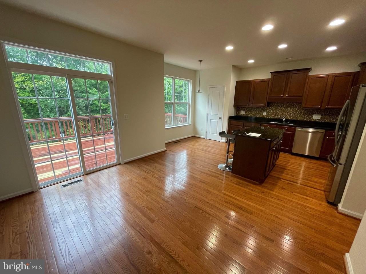 327 Woodstream Blvd - Photo 3 of 14