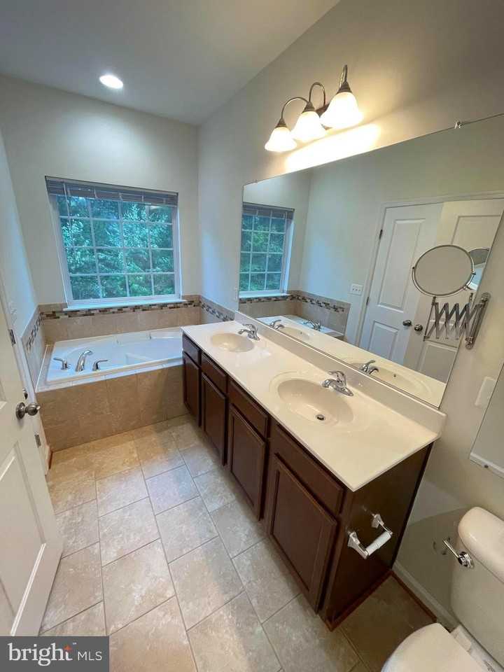 327 Woodstream Blvd - Photo 6 of 14