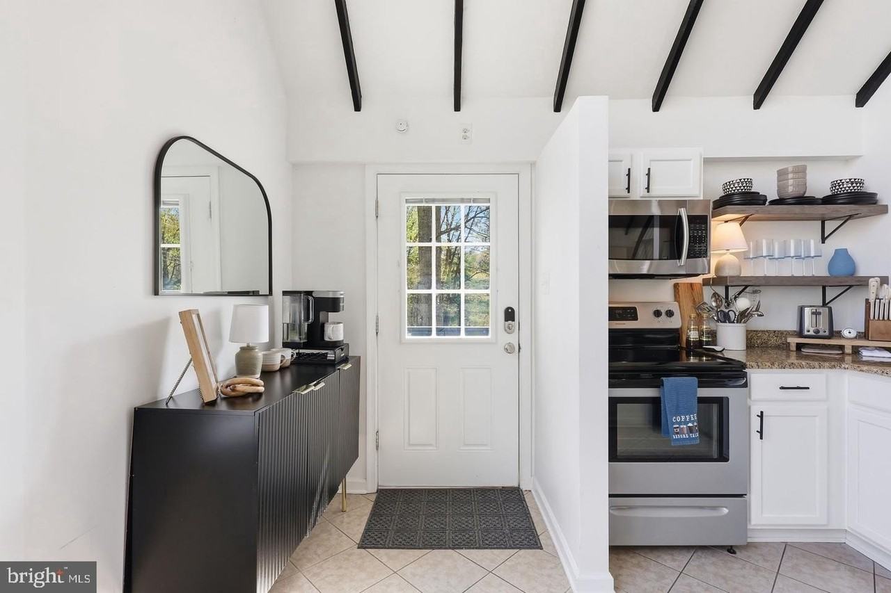 241 Wildcat Dr - Photo 3 of 41