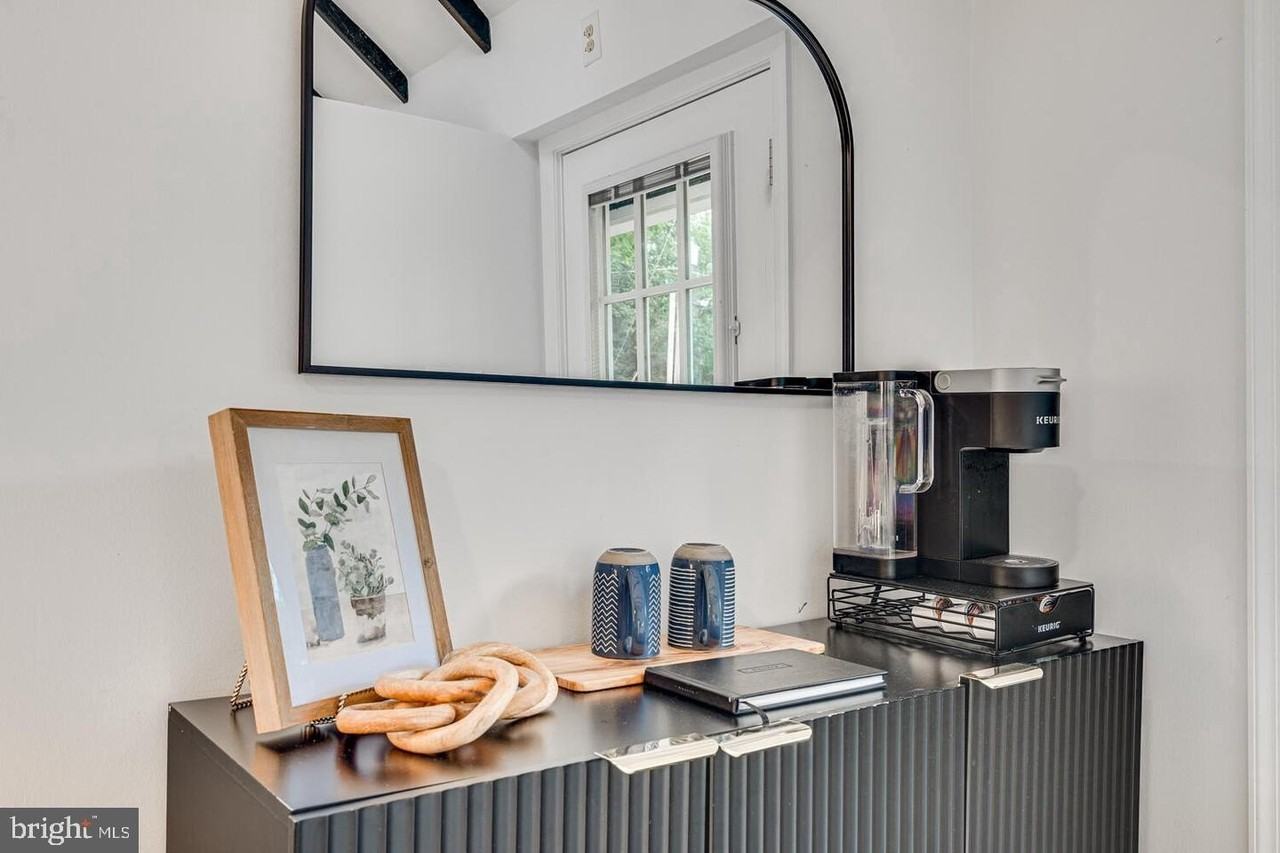 241 Wildcat Dr - Photo 4 of 41