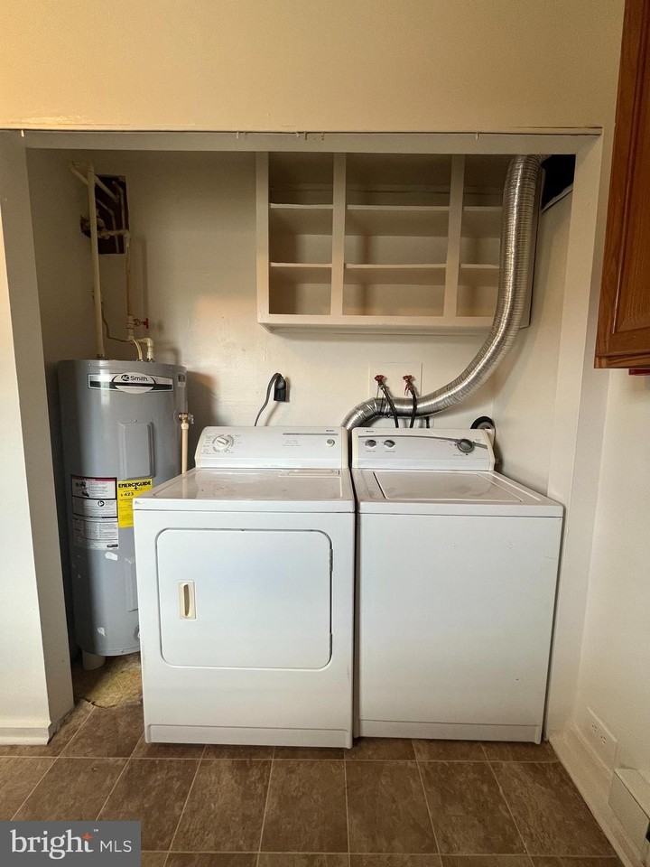 414 N High St - Photo 6 of 23