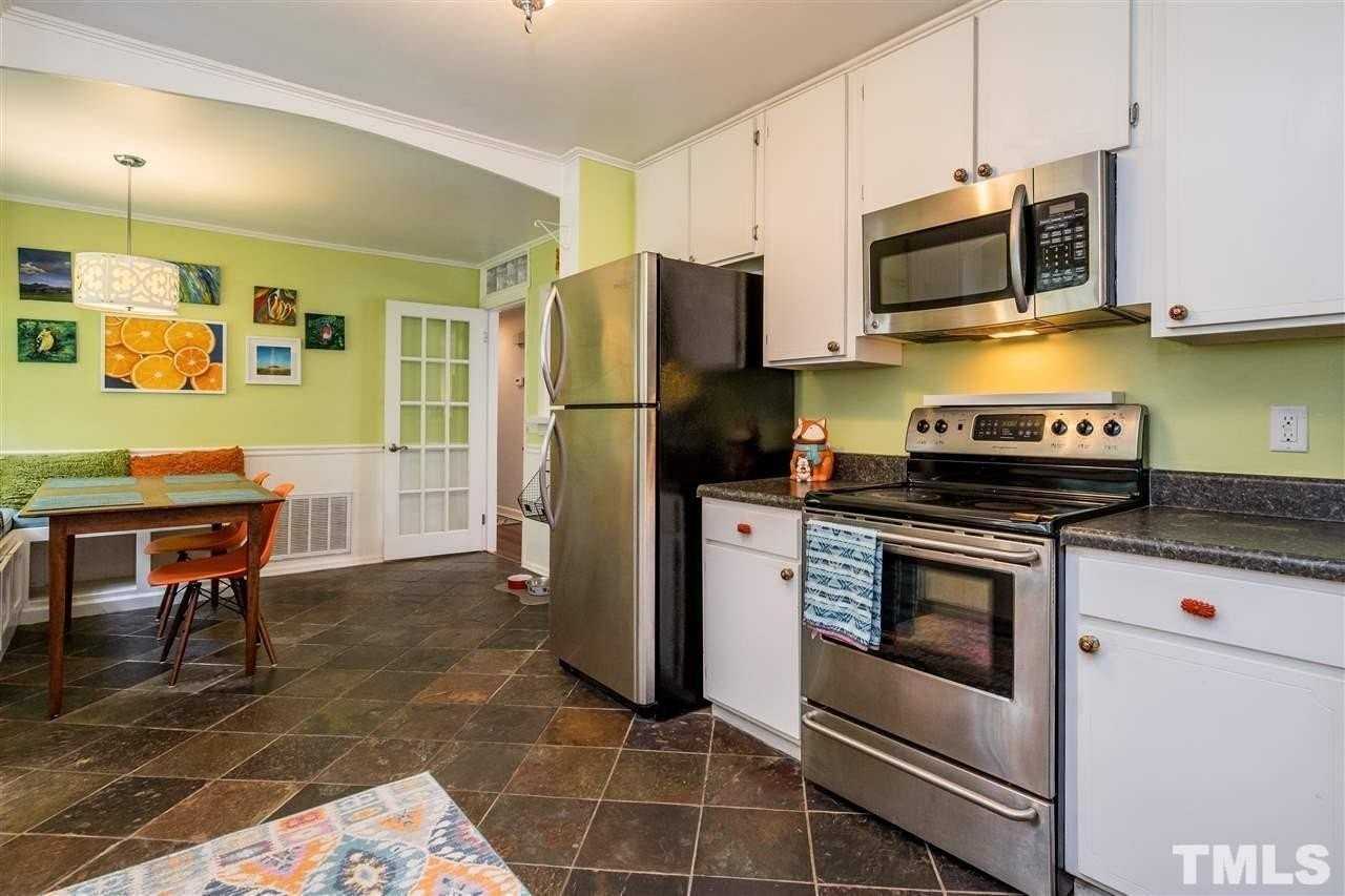 5604 Hawley Ct - Photo 5 of 13