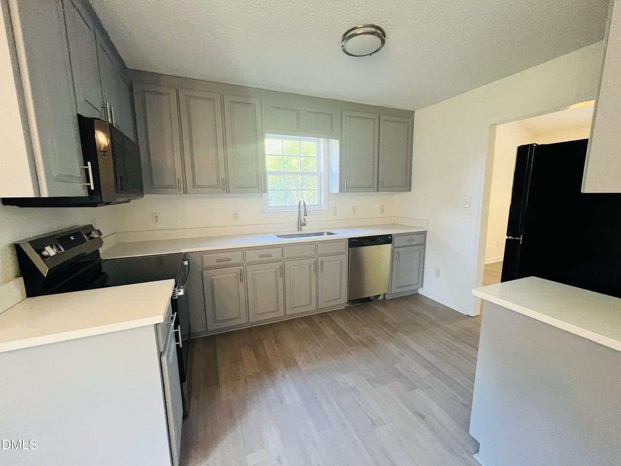 512 Corwood Dr - Photo 5 of 14