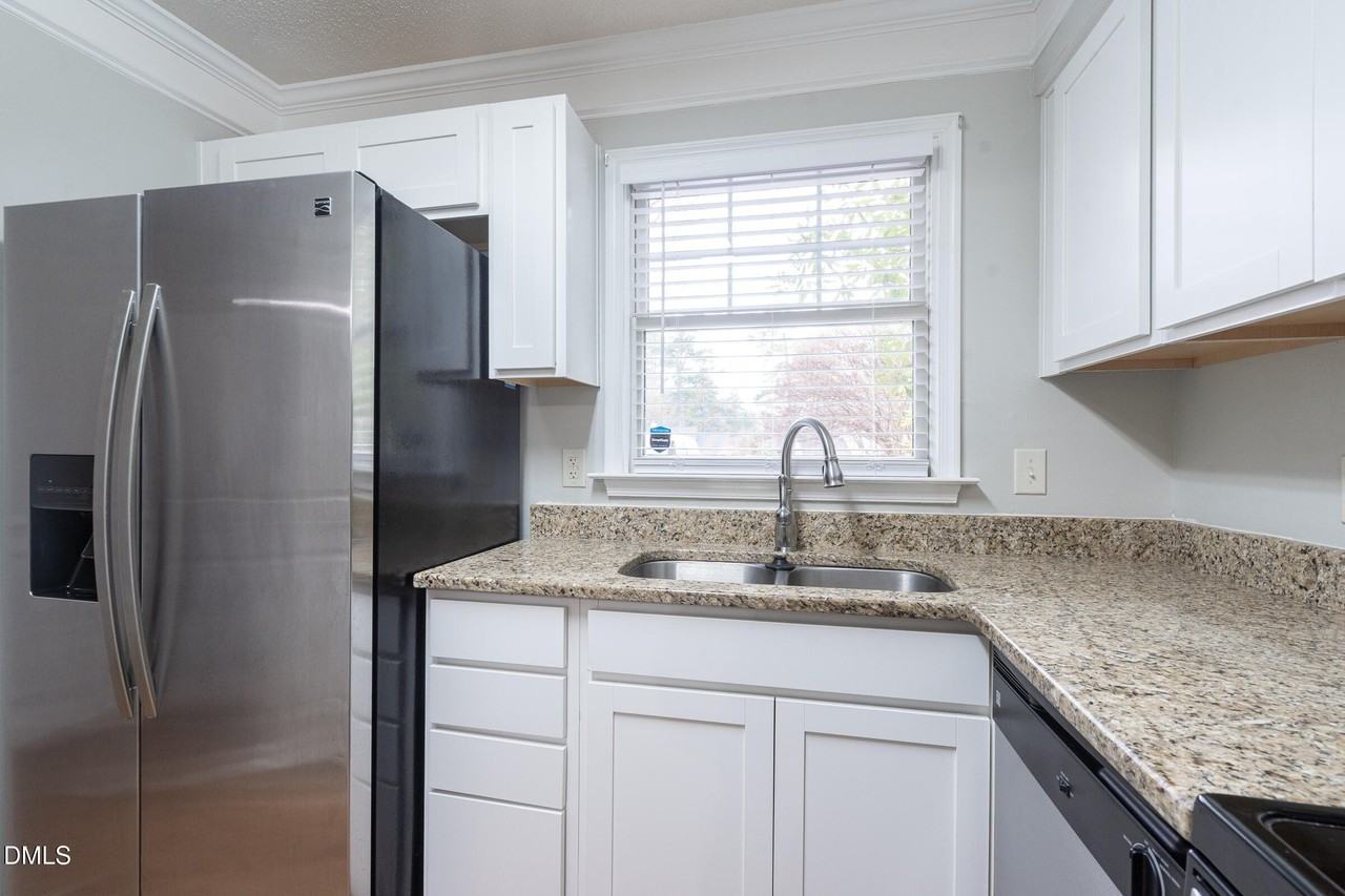 4418 Roller Ct - Photo 7 of 16
