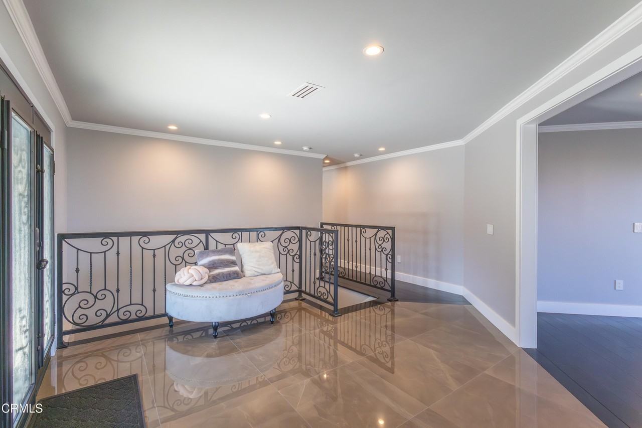 481 Starlight Crest Dr - Photo 4 of 50