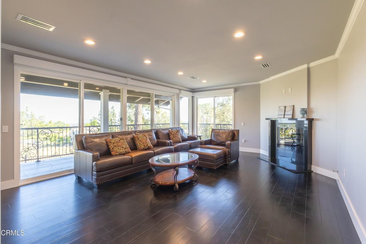 481 Starlight Crest Dr - Photo 6 of 50