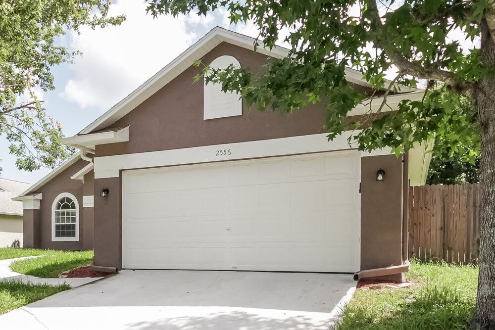 2556 Coachbridge Ct - Photo 3 of 16