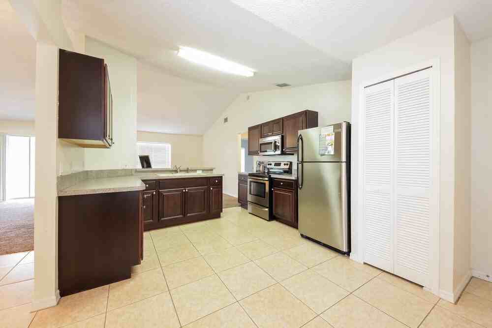 2556 Coachbridge Ct - Photo 6 of 16