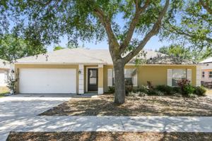 featured image of 926 Willow Run St