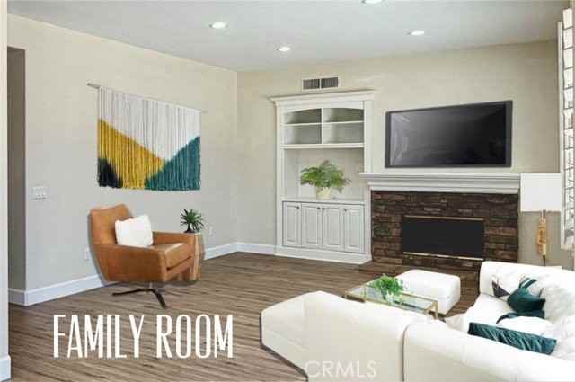 2566 Pearblossom St - Photo 2 of 8