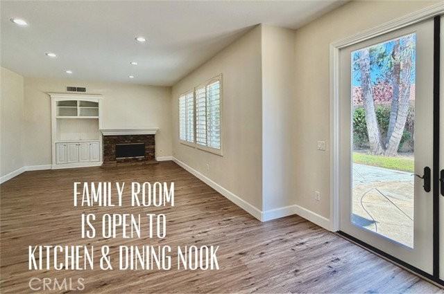 2566 Pearblossom St - Photo 3 of 8