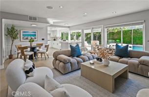 featured image of 9882 Kings Canyon Dr