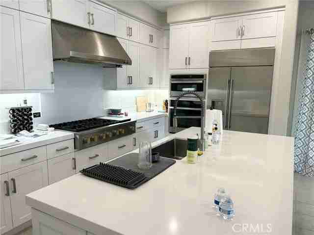 109 Chorus - Photo 7 of 8