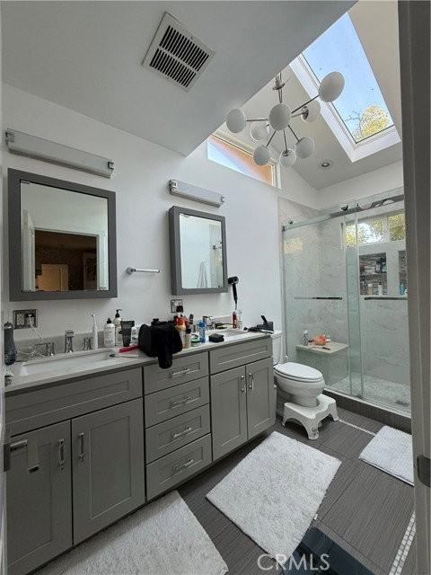 1369 Hepner Ave - Photo 2 of 8