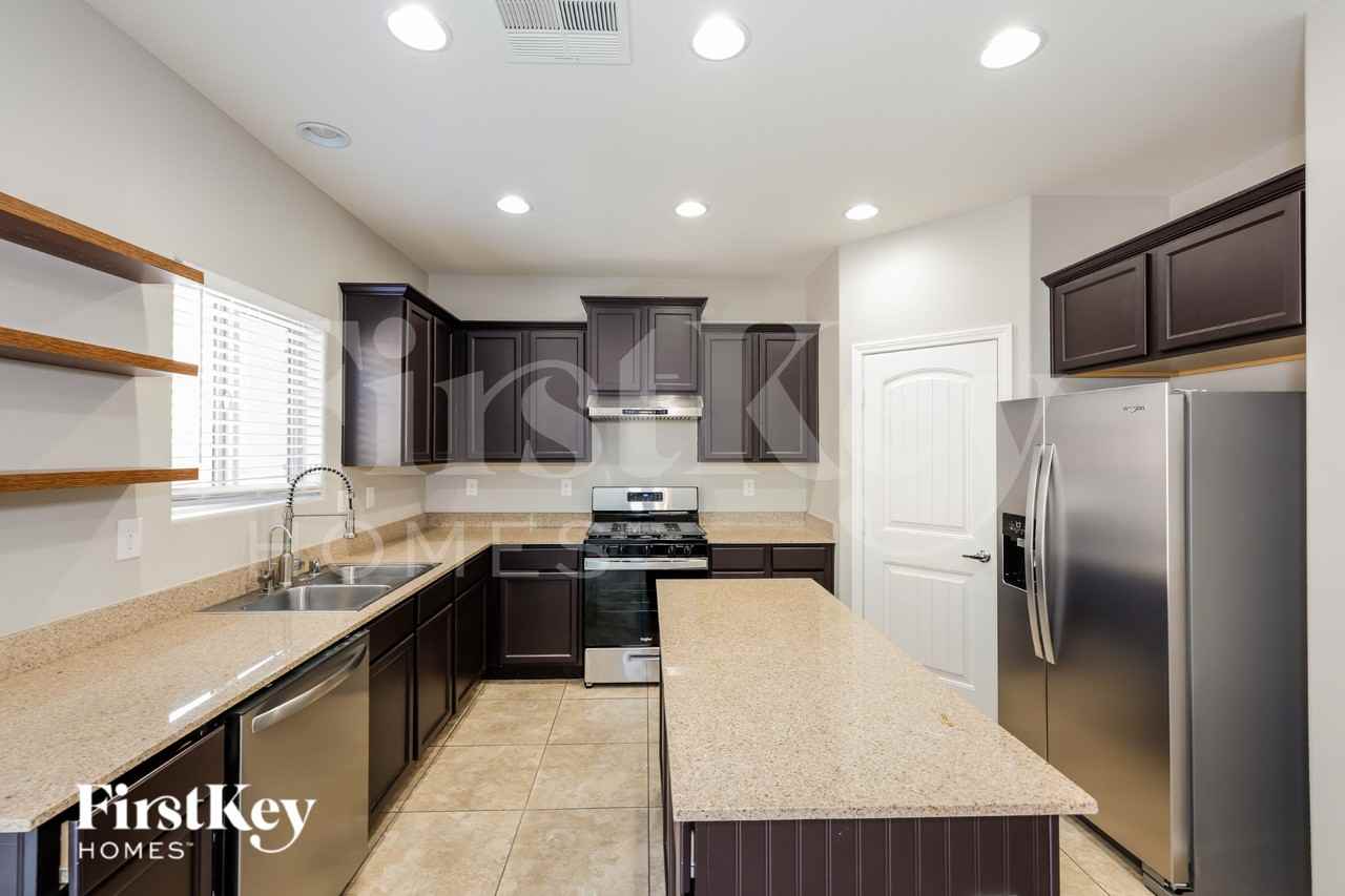 6726 Mojave Blush Dr - Photo 7 of 19