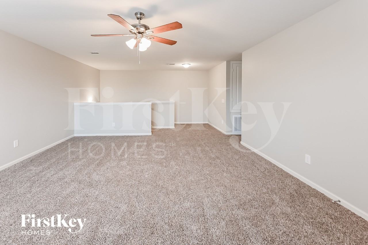 10080 Pappas Dr - Photo 7 of 15