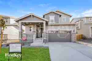 featured image of 10994 Uvalda St