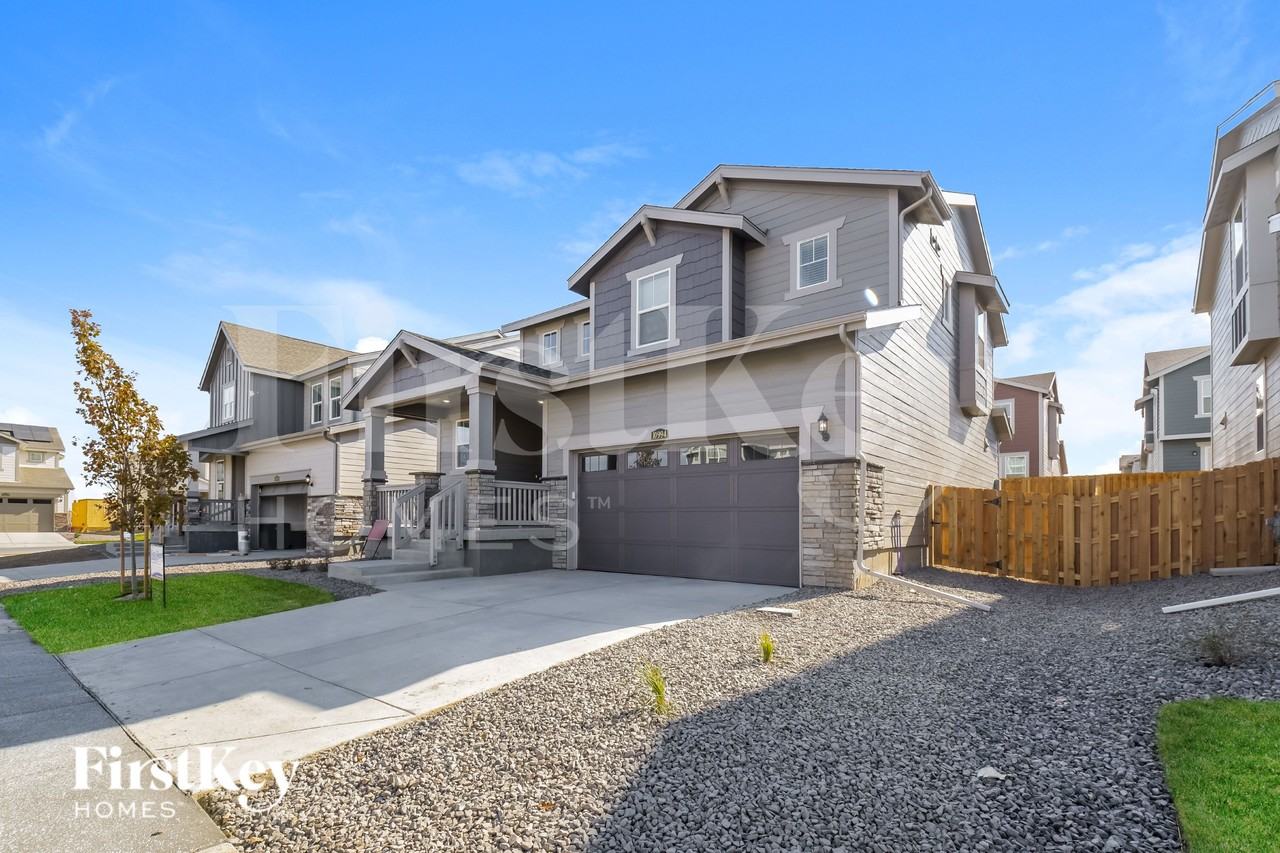 10994 Uvalda St - Photo 2 of 15