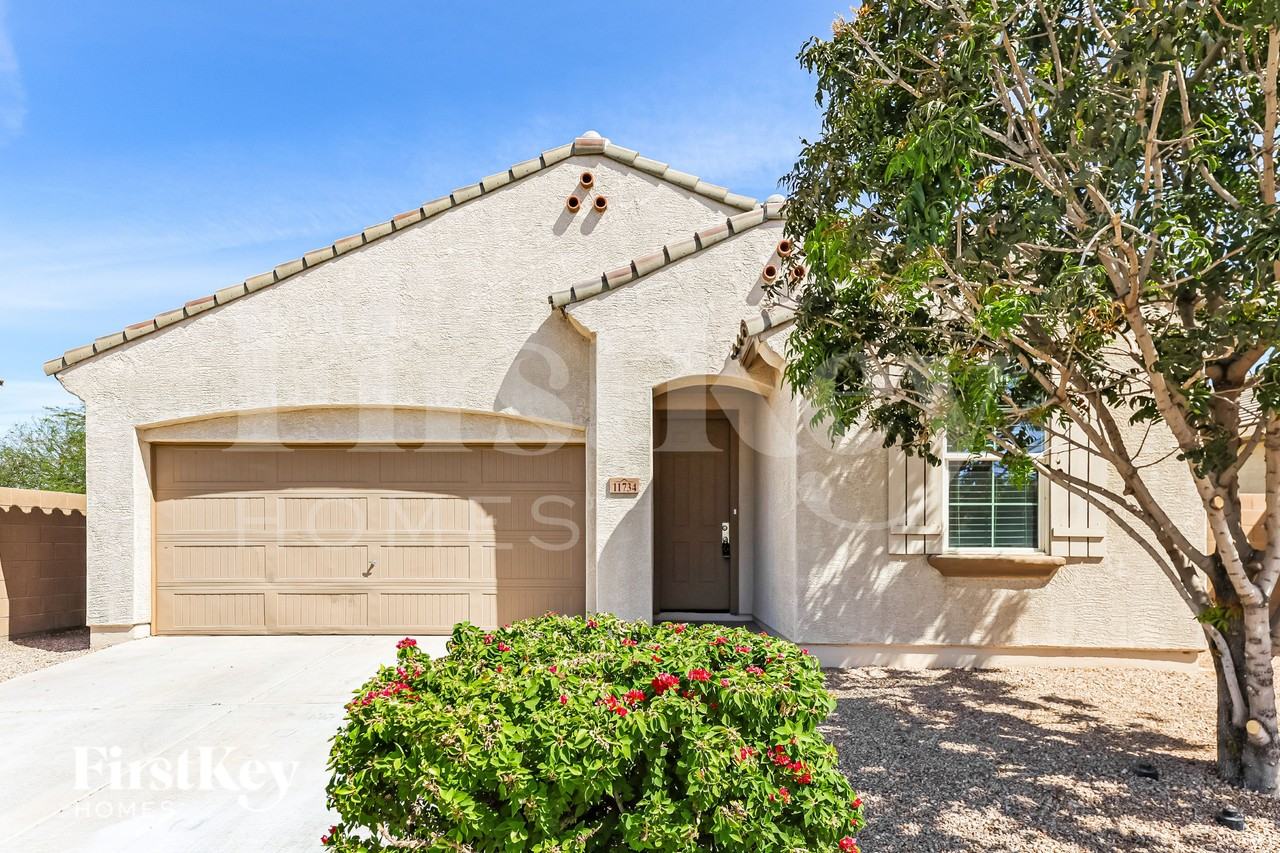 11734 W Chase Ln