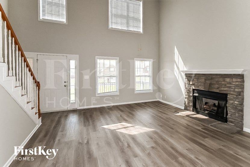 3916 Justene Ct - Photo 2 of 15