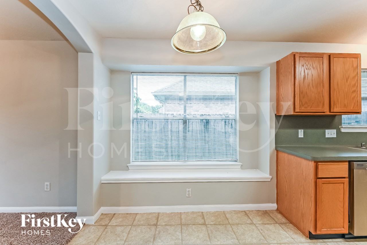 6739 Renata Cir - Photo 6 of 16