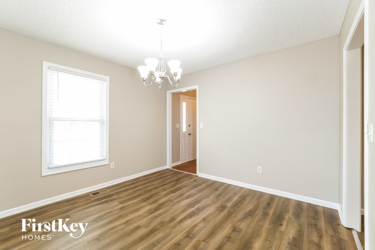 4807 Perry Ave - Photo 5 of 15