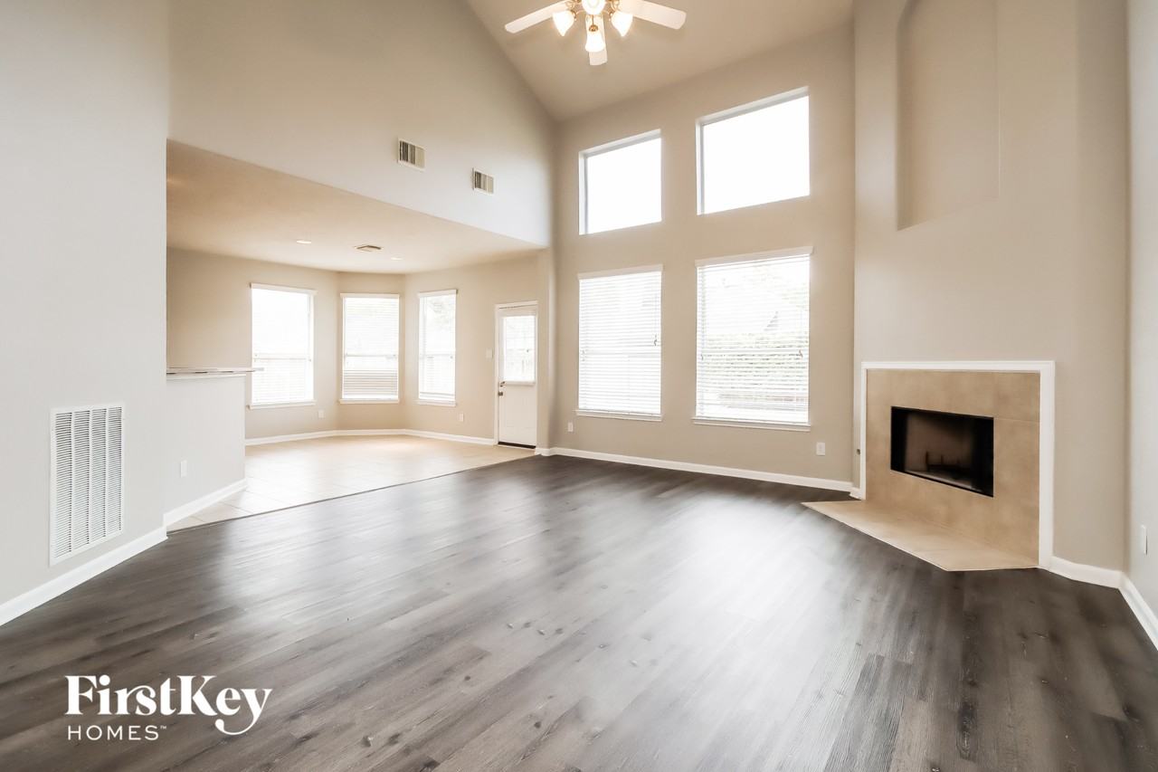 14419 Stonebury Trail Ln - Photo 4 of 15