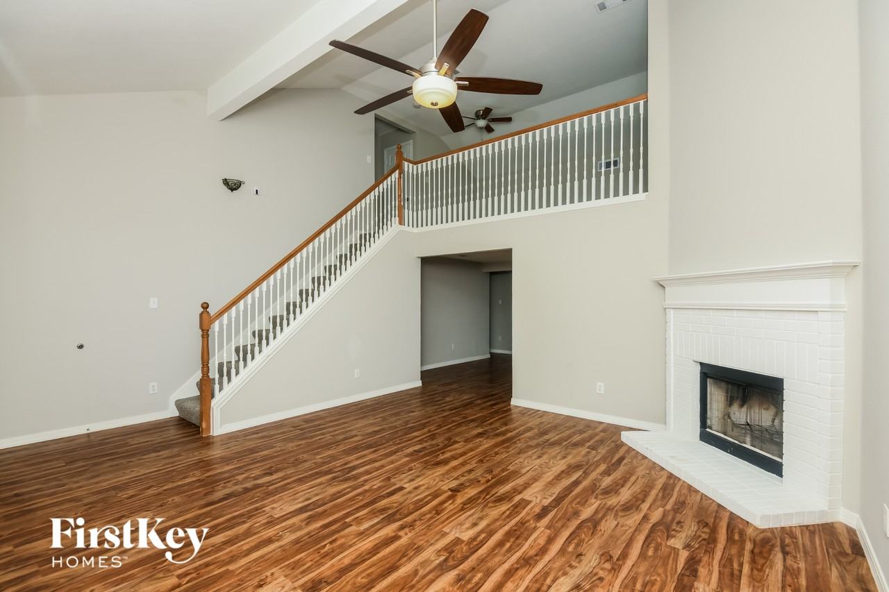 10208 Dawson Trl - Photo 3 of 15