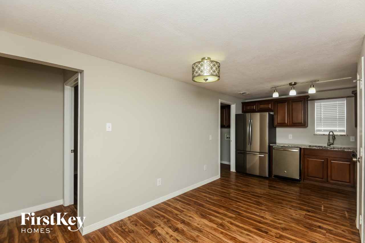 10208 Dawson Trl - Photo 5 of 15