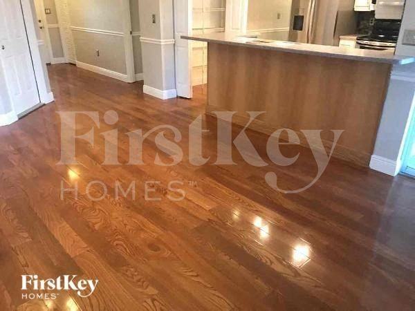 17261 Oriole Rd - Photo 5 of 15