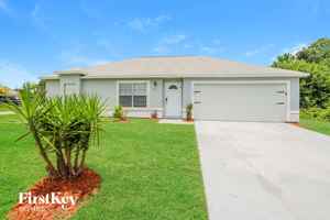 featured image of 1992 Tranter Ave Se