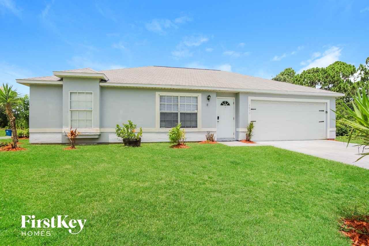 1992 Tranter Ave Se - Photo 2 of 15