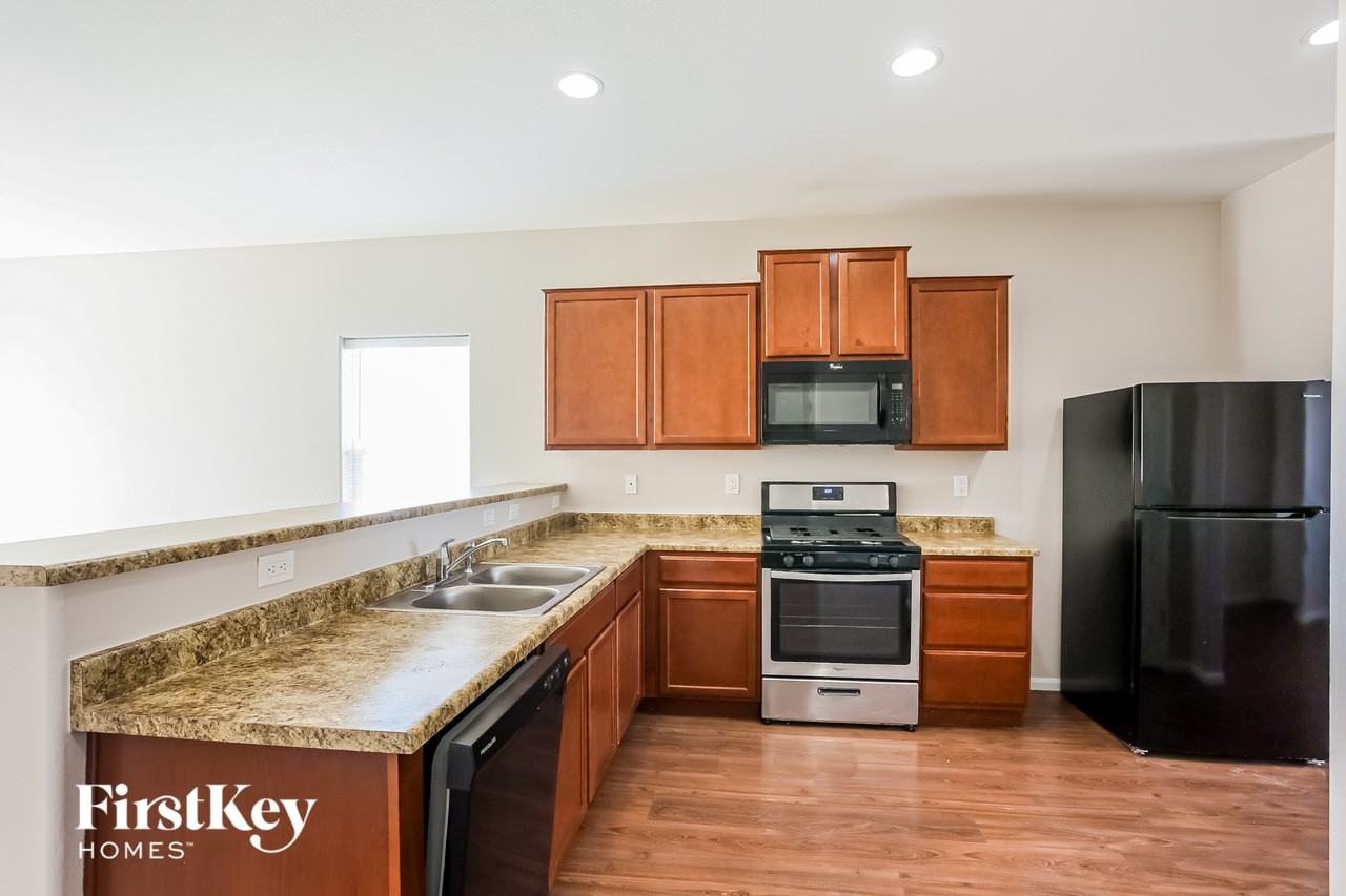 6719 Liberator Trl - Photo 7 of 15