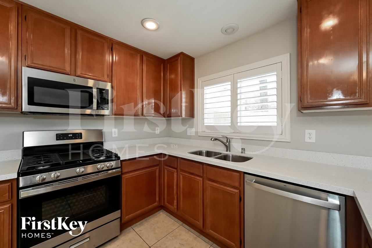 8302 Time Machine Ave - Photo 6 of 15