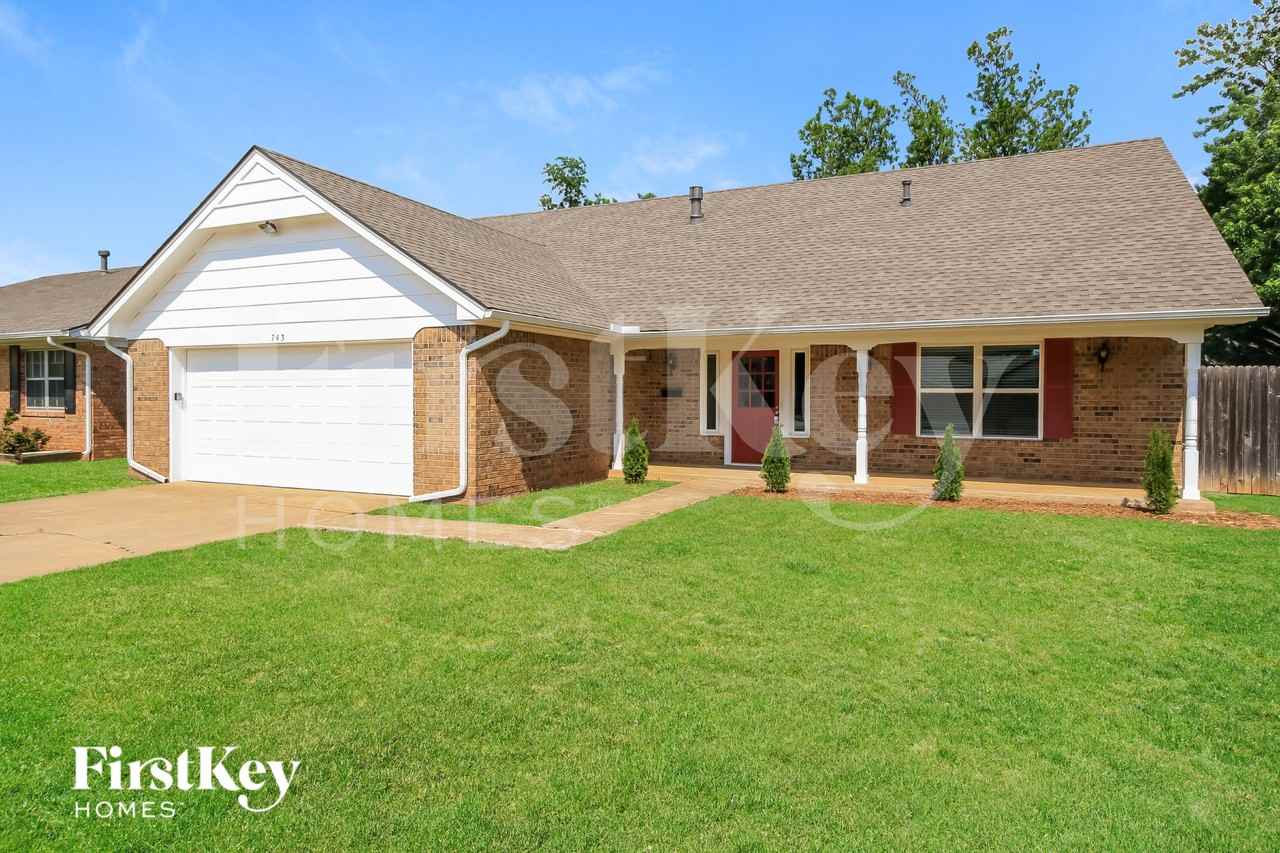 743 Nancy Lynn Ter - Photo 2 of 15