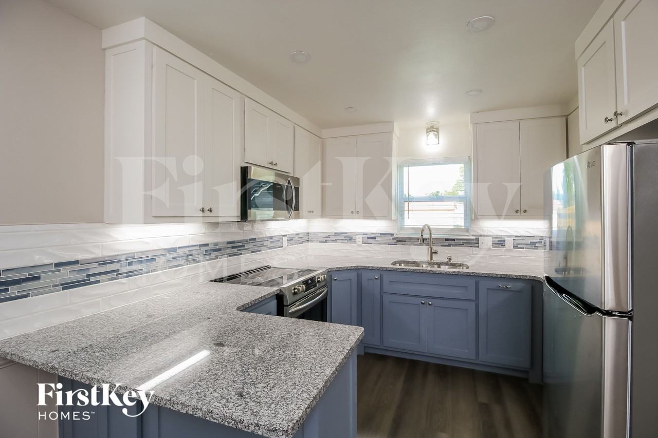 743 Nancy Lynn Ter - Photo 7 of 15