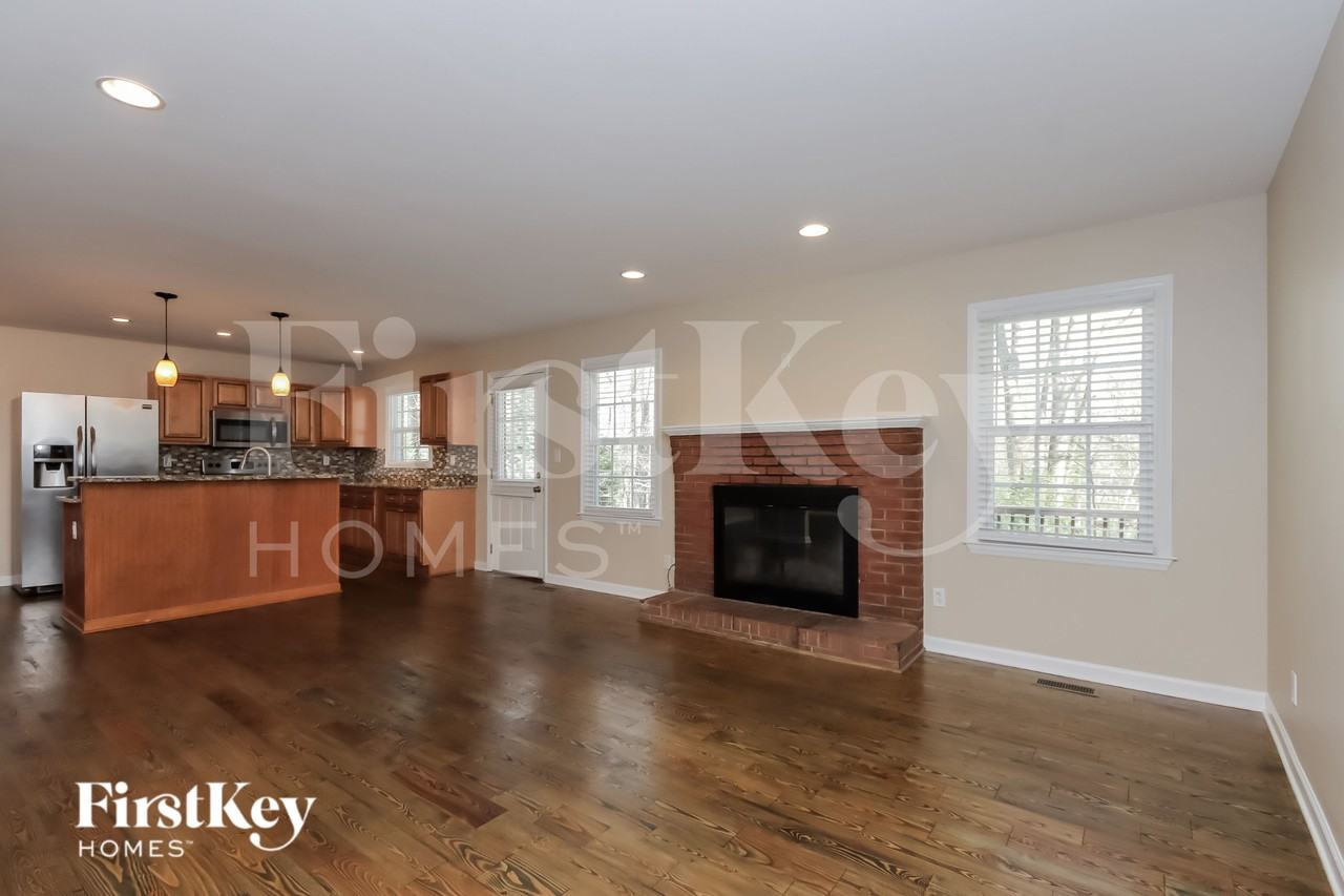 226 Heritage Pl - Photo 3 of 15