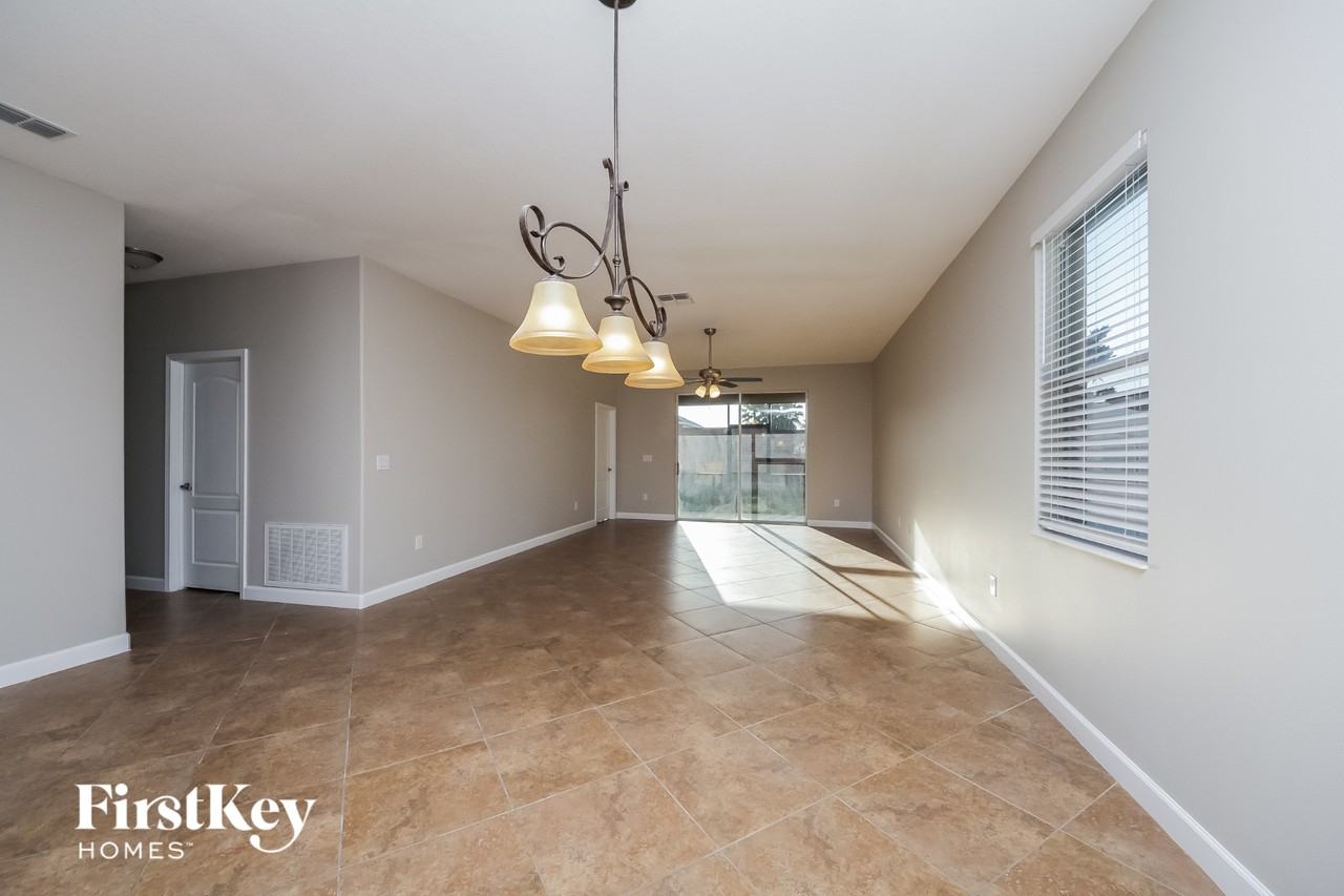 1958 Pantheon Dr - Photo 4 of 15