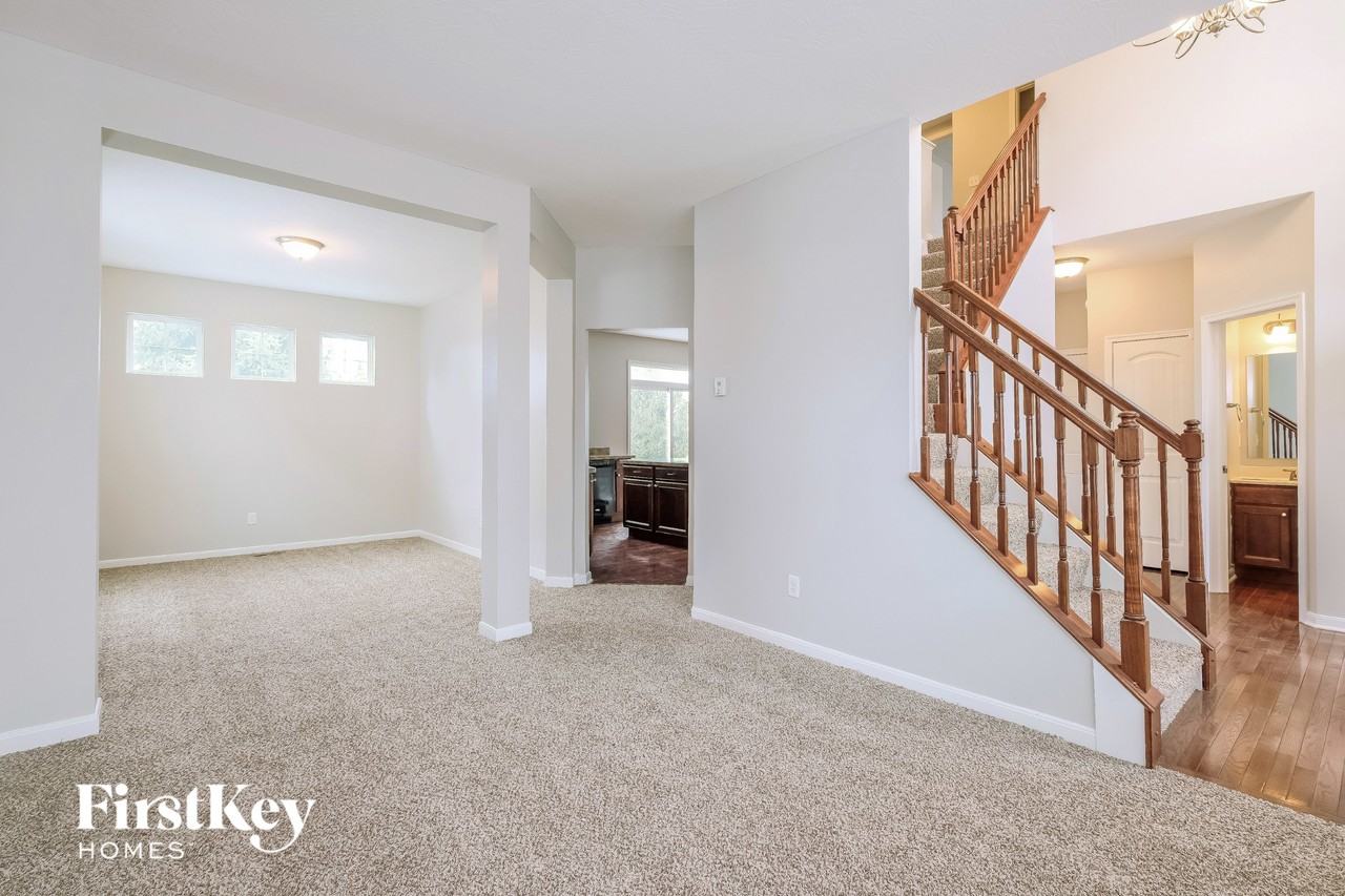 115 Leasure Dr - Photo 4 of 15