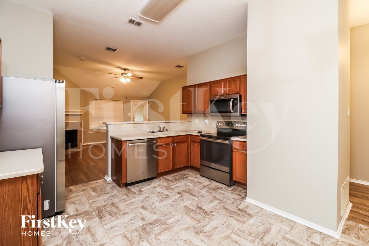 729 Ridge Top Dr - Photo 7 of 15