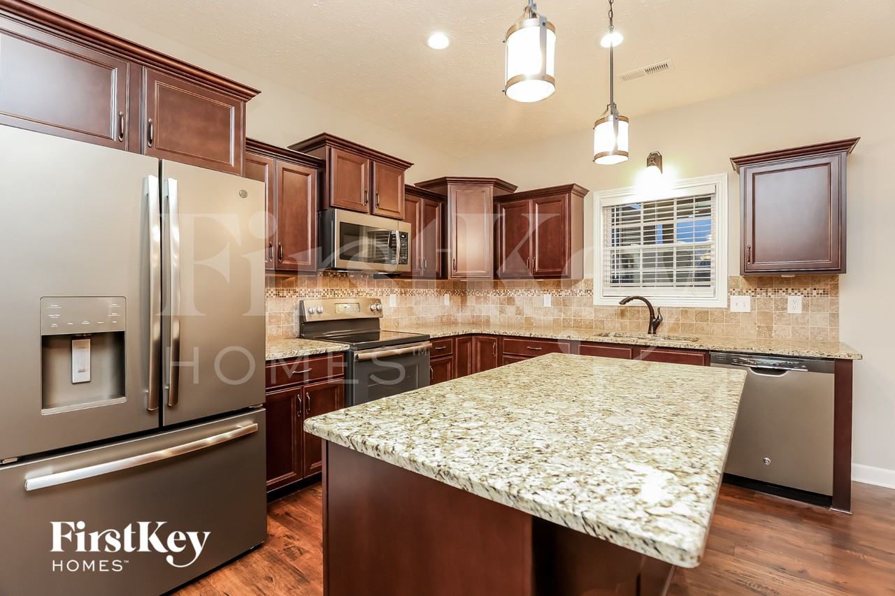 1034 Christian James Ct - Photo 5 of 15