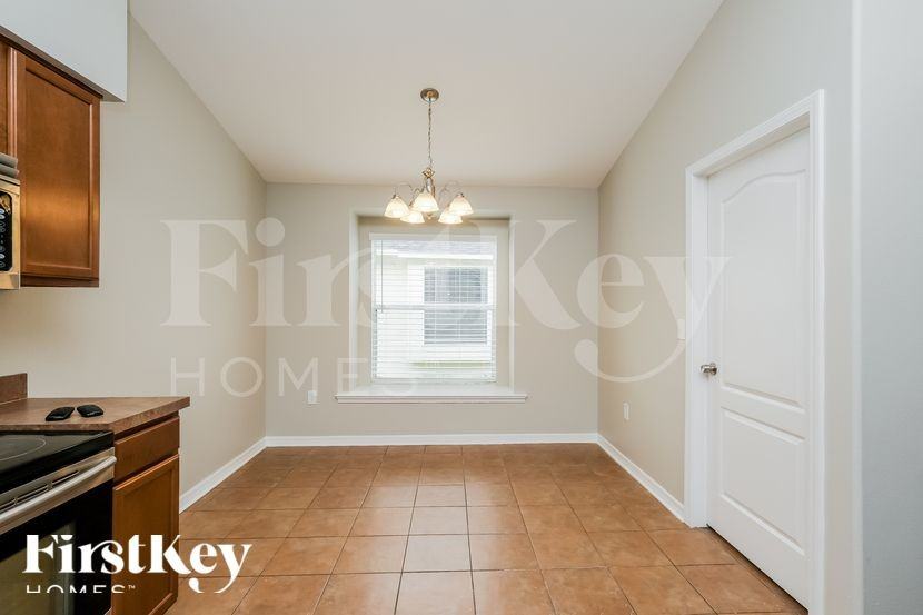 1620 Bonita Bluff Ct - Photo 7 of 18