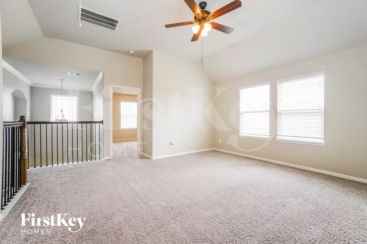 12453 Hackberry Dr - Photo 2 of 19