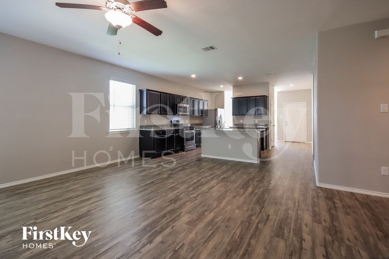 11506 Castle Nugent Ct - Photo 3 of 15