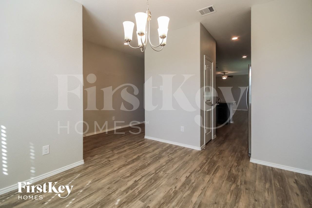 11506 Castle Nugent Ct - Photo 4 of 15