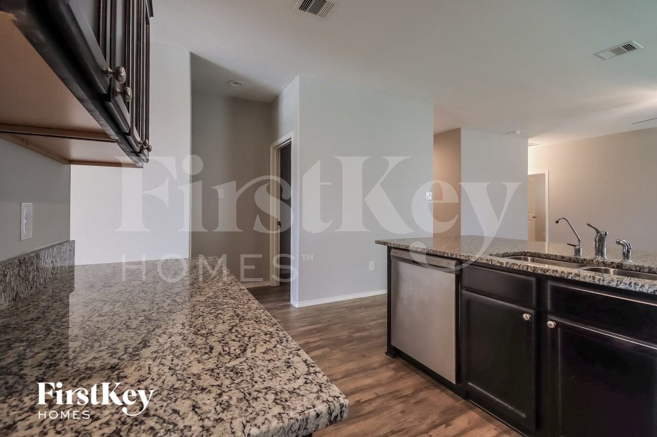 11506 Castle Nugent Ct - Photo 6 of 15