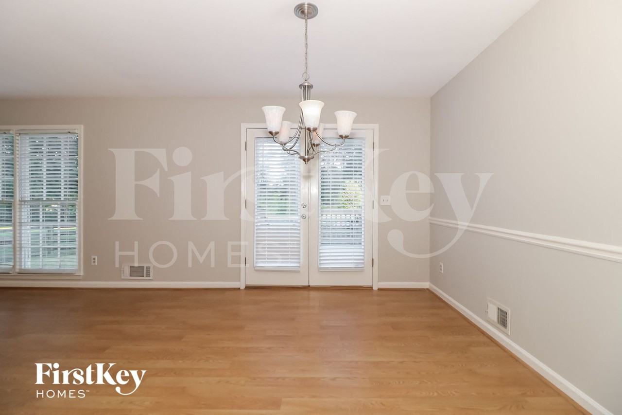 4480 Meadow Trl - Photo 6 of 15